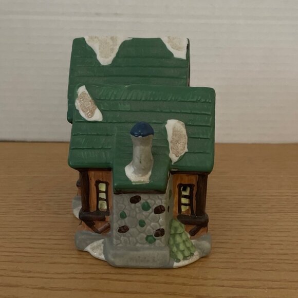 Vtg Cobblestone Corners Christmas Village 2 Story House Inn 2001 Painted Ceramic - Picture 2 of 9